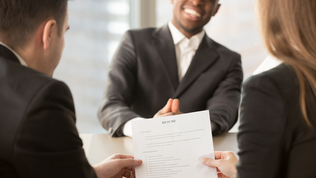 A Complete Guide to Writing an Impressive Job Application Resume