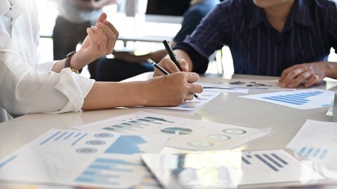 strategy intern